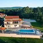 Villa Luxury Santa Cruz With Xl Pool And Jacuzzi Potpićan
