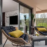 Luxury Santa Cruz With Xl Pool And Jacuzzi Potpićan