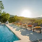 Luxury Santa Cruz With Xl Pool And Jacuzzi Potpićan