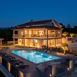 Luxury Santa Cruz With Xl Pool And Jacuzzi