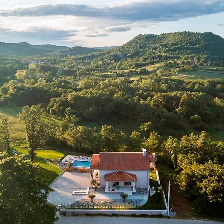 Willa Luxury Santa Cruz With Xl Pool&jacuzzi Potpićan