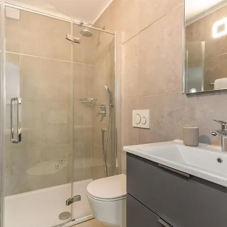 Luxury Santa Cruz With Xl Pool And Jacuzzi