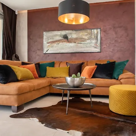 Luxury Santa Cruz With Xl Pool And Jacuzzi Villa *